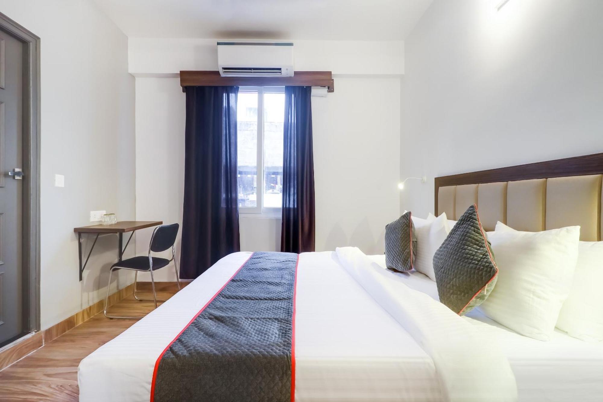 Townhouse Townhouse Clark Inn ปัฏนา ภายนอก รูปภาพ