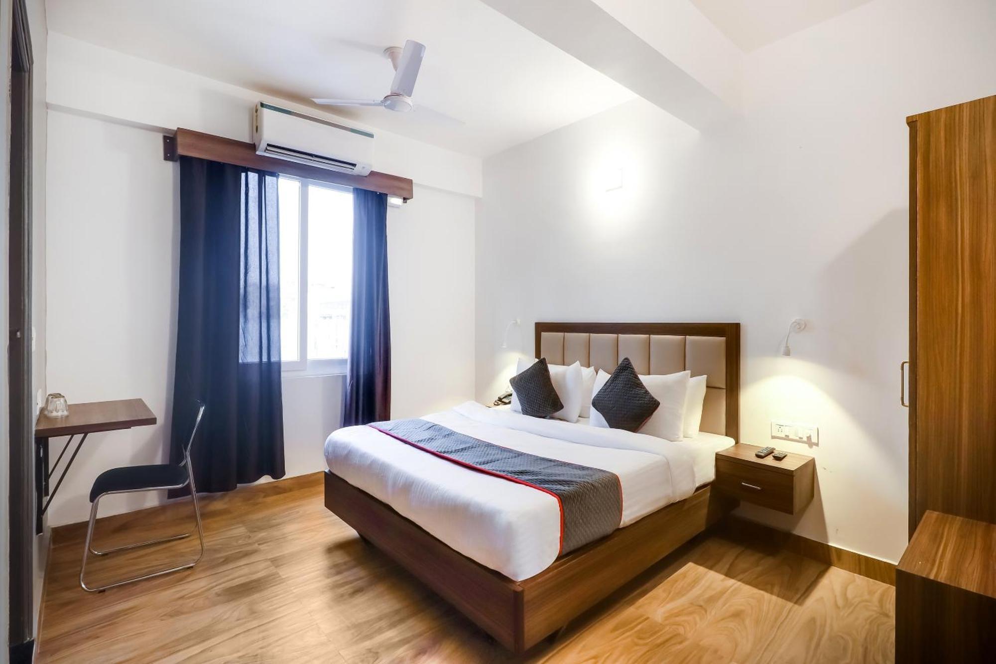 Townhouse Townhouse Clark Inn ปัฏนา ภายนอก รูปภาพ