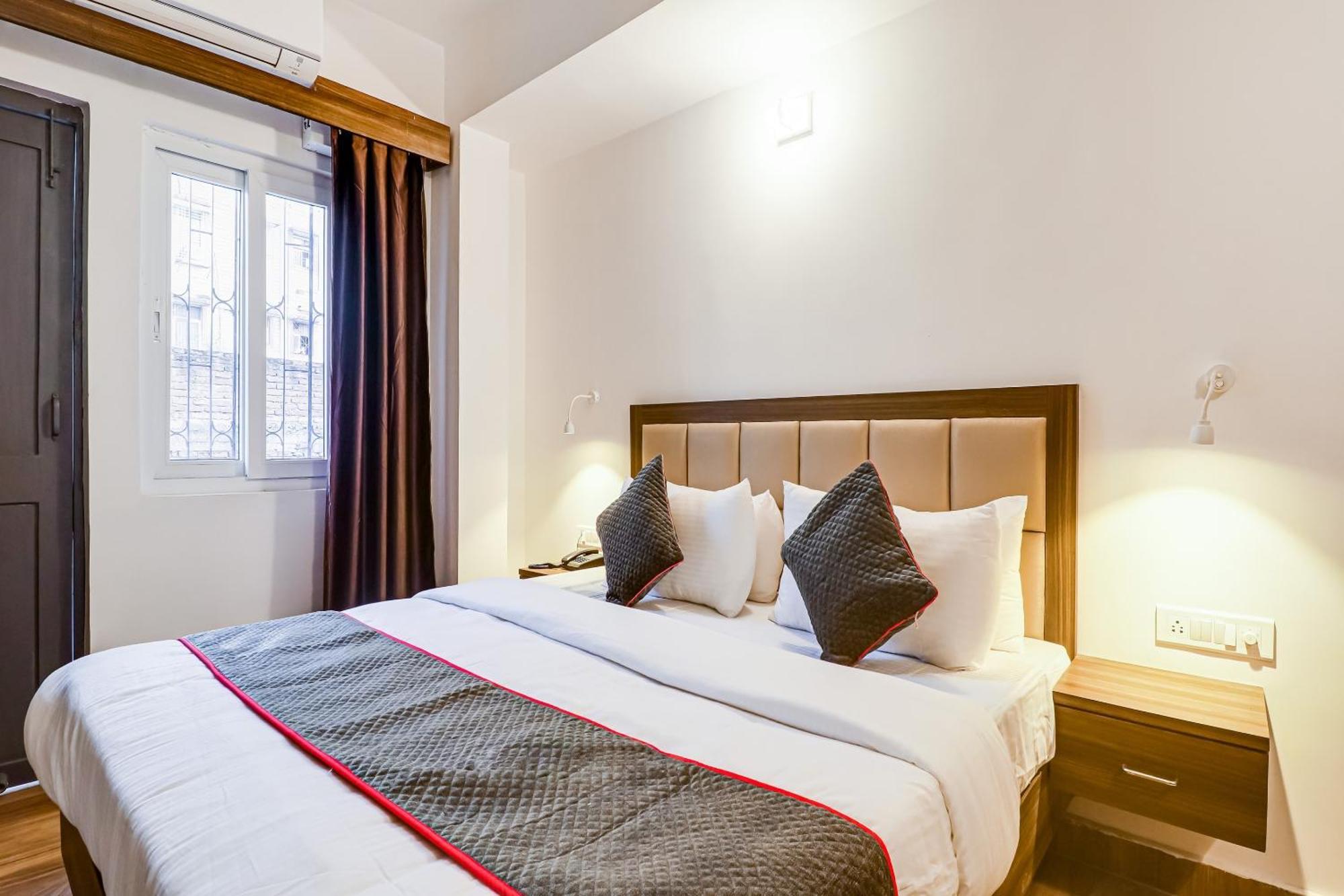 Townhouse Townhouse Clark Inn ปัฏนา ภายนอก รูปภาพ